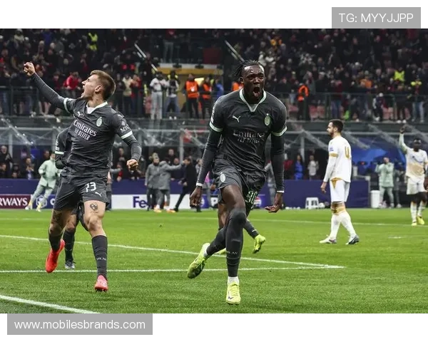 AC米兰边路过度依赖莱奥,隐患已逐步反映在攻防稳定性上 AC米兰边路过度依赖莱奥,隐患已逐步反映在攻防稳定性上